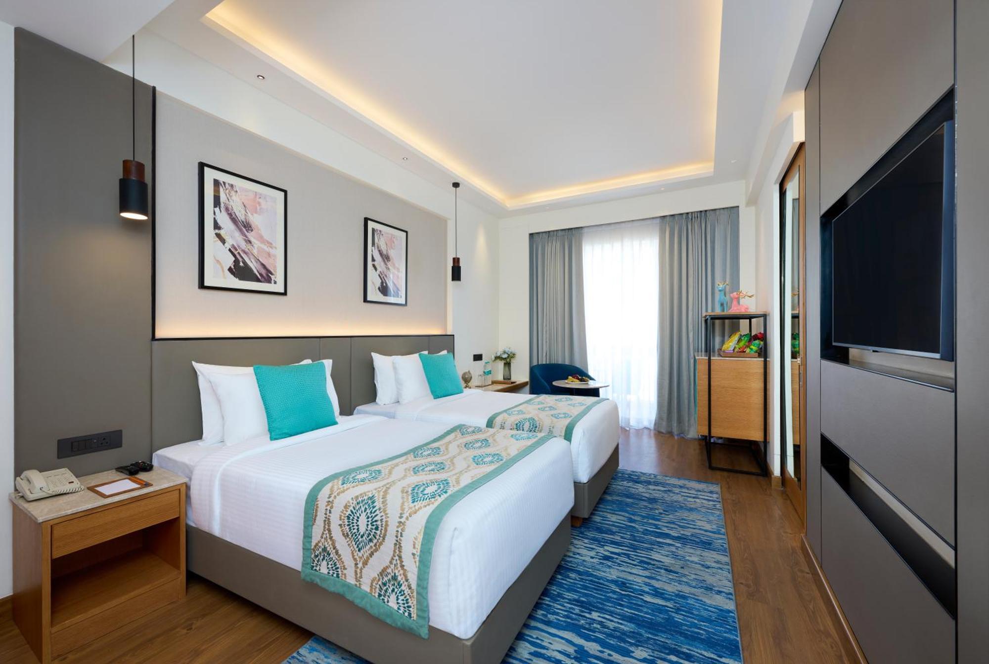 Iris Sarovar Portico Gurgaon Exterior photo