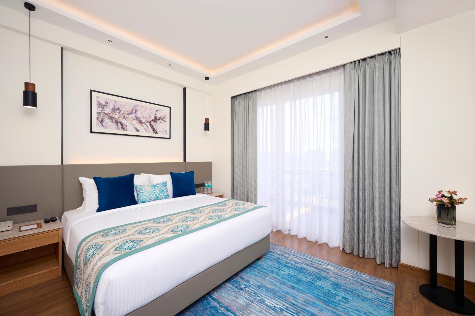 Iris Sarovar Portico Gurgaon Exterior photo