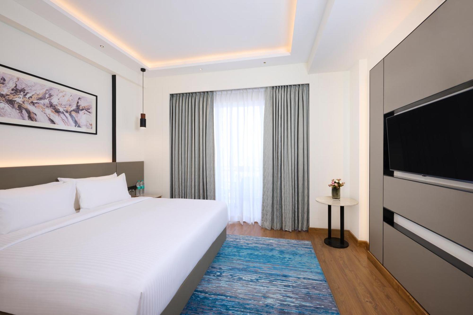 Iris Sarovar Portico Gurgaon Exterior photo
